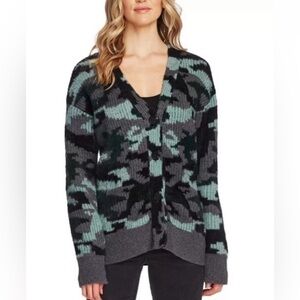 VINCE CAMUTO Green camo soft fluffy comfort  quiet luxury feminine sweater S